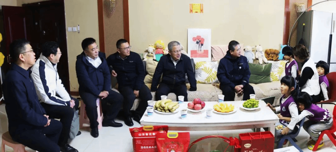 中國(guó)海員建設(shè)工會(huì)慰問(wèn)山西建投六建集團(tuán)職工“四胞胎”家庭