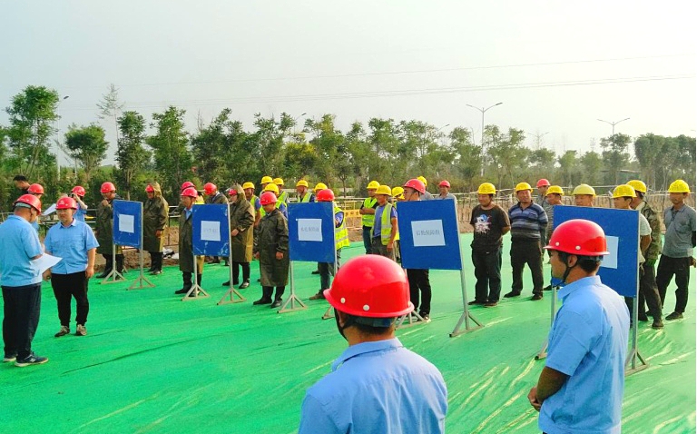 山西建投晉中指揮部龍城大街區(qū)域路網(wǎng)和電力管溝EPC項(xiàng)目開(kāi)展應(yīng)急防汛演練活動(dòng)
