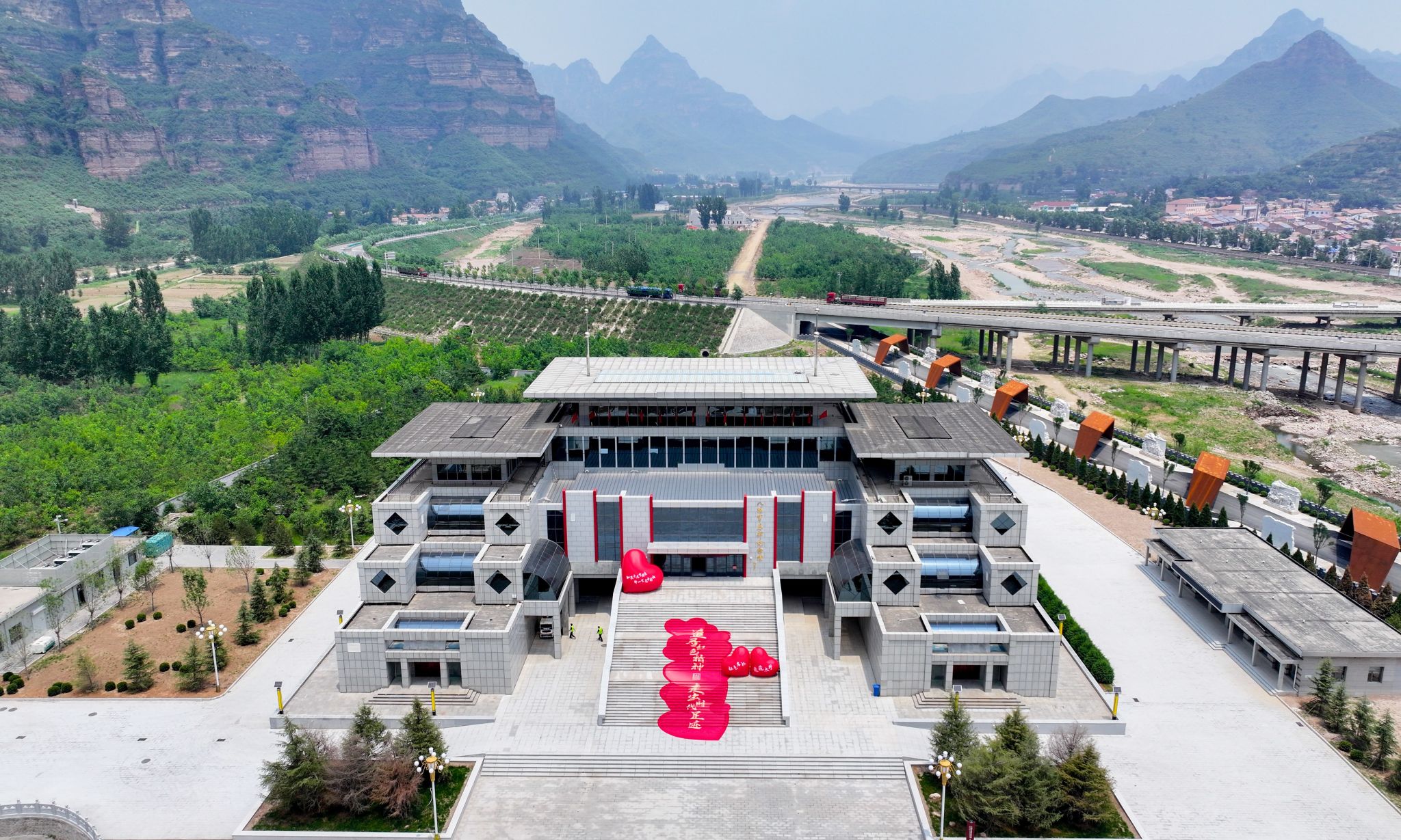 山西建投八建集團承建的左權(quán)縣紅色文化旅游保護PPP項目——麻田八路軍總部片區(qū)提升改造項目全面進入試運營