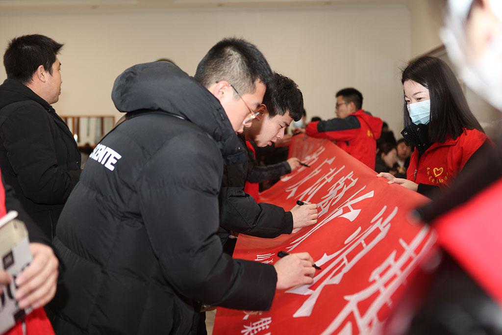 山西建投機(jī)械化集團(tuán)開展“厲行勤儉節(jié)約、反對(duì)餐飲浪費(fèi)”志愿服務(wù)宣傳實(shí)踐活動(dòng)