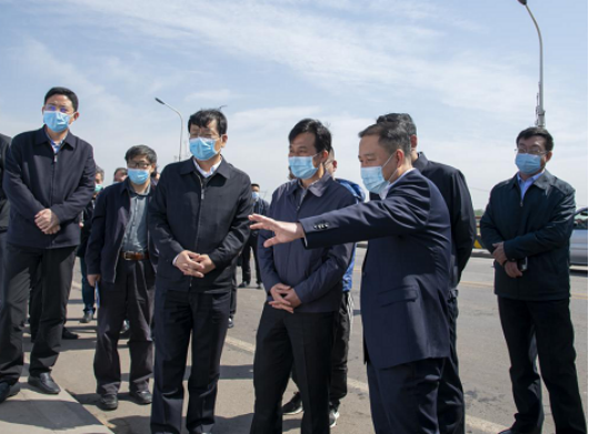 水利部黃河水利委員會主任到山西建投安裝集團(tuán)承建的新絳縣汾河城區(qū)段綜合治理工程PPP項目調(diào)研