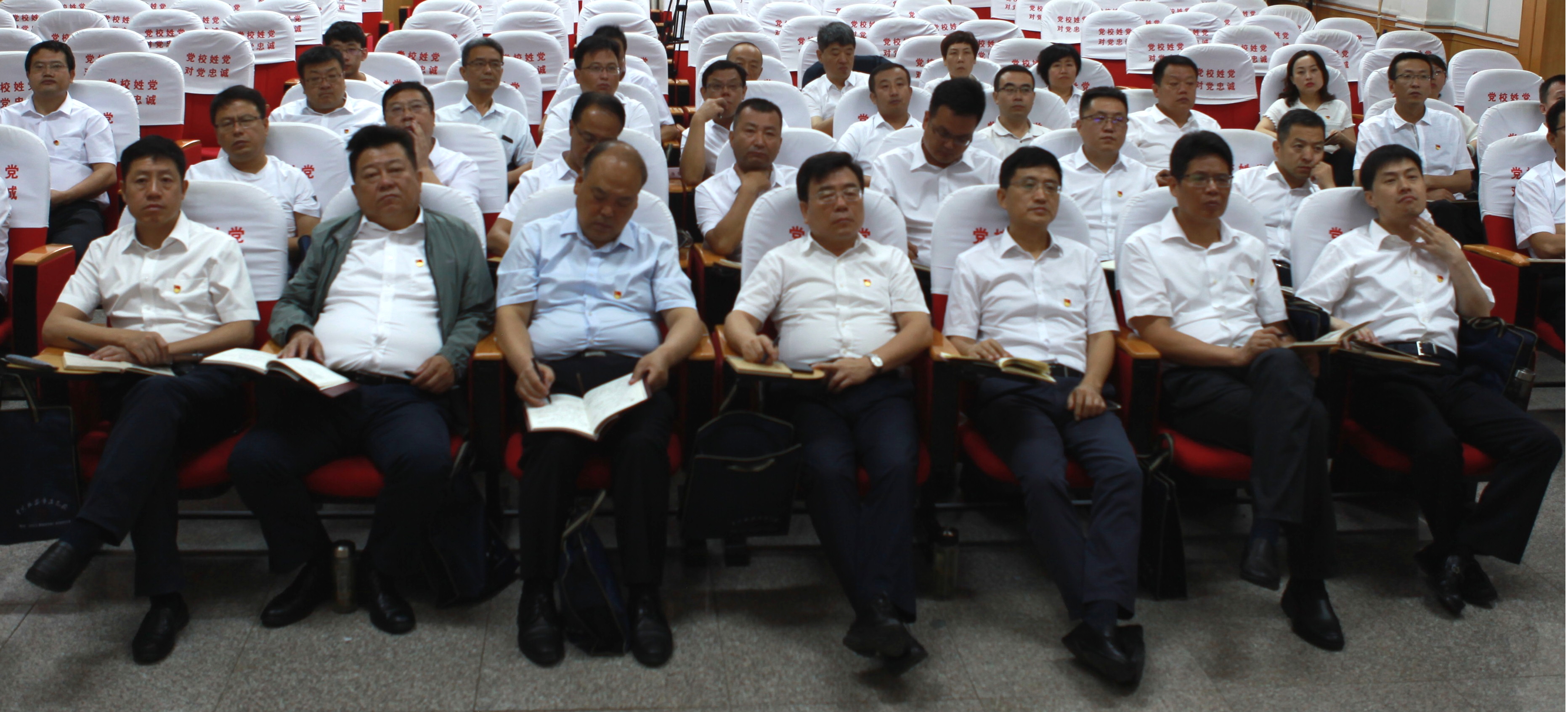 【基層動(dòng)態(tài)】山西建投機(jī)械化集團(tuán)開展“不忘初心、牢記使命”主題教育第一次集中學(xué)習(xí)研討