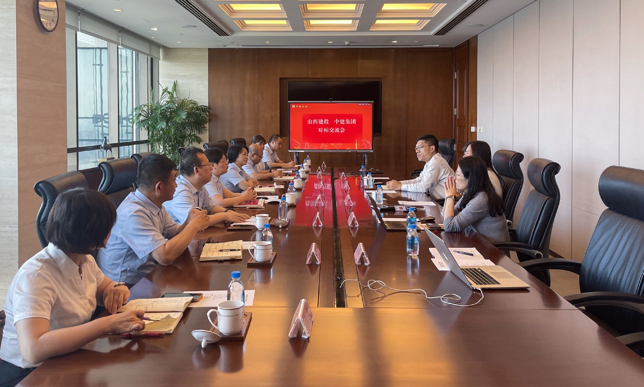 山西建投審計(jì)團(tuán)隊(duì)赴中建集團(tuán)開(kāi)展業(yè)務(wù)對(duì)標(biāo)學(xué)習(xí)