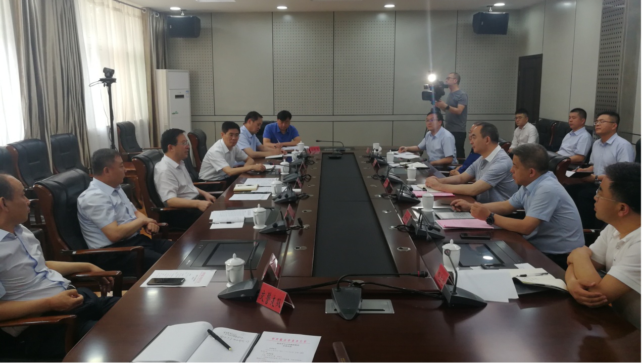 山西建投黨委書記、董事長孫波與臨汾市委書記董一兵會談