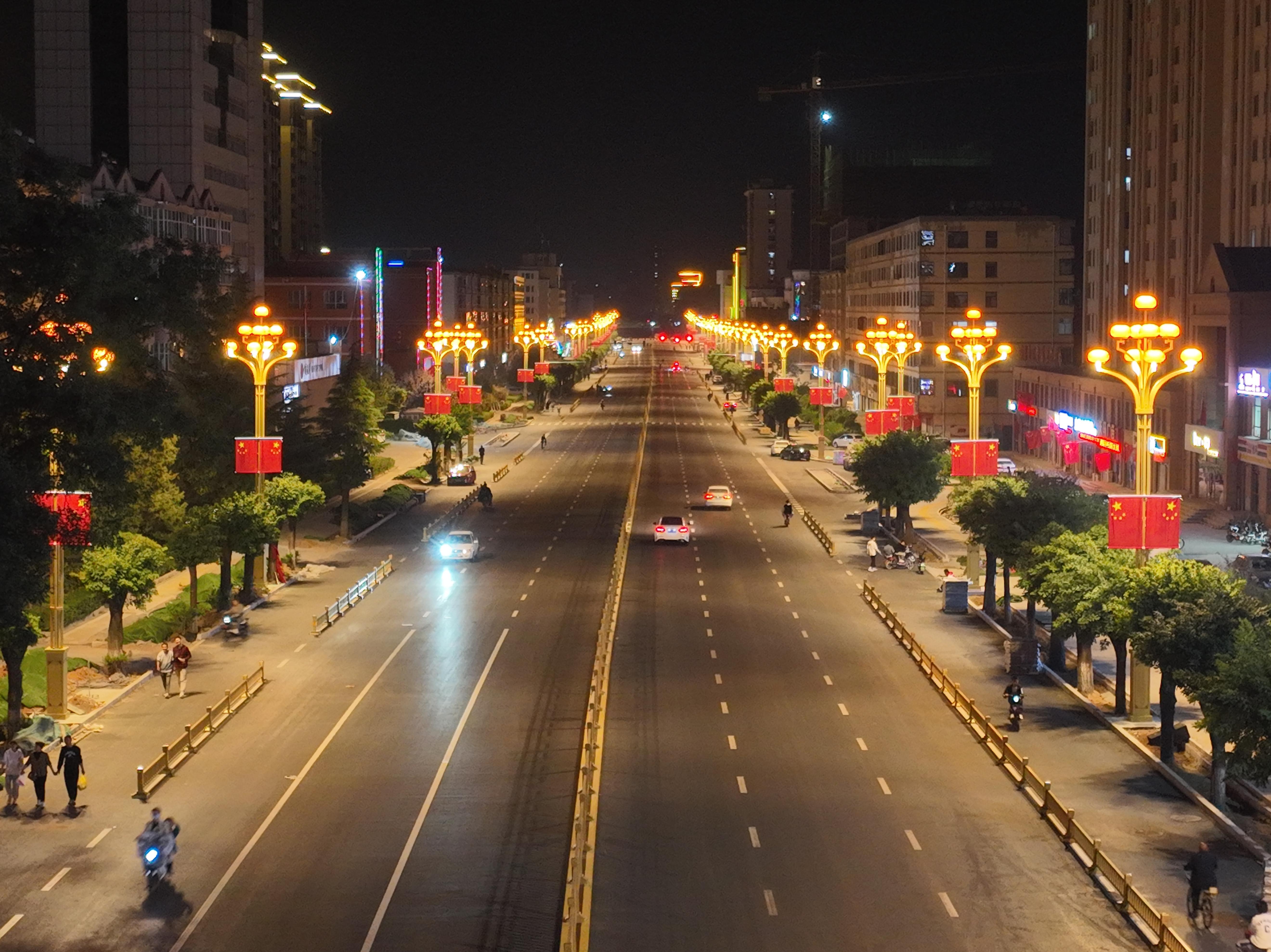 升級成功！中華大街主體完工，實(shí)現(xiàn)全線通車