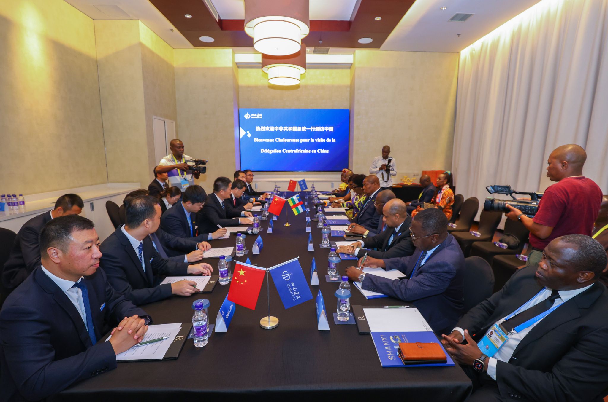 山西建投集團(tuán)領(lǐng)導(dǎo)拜會中非共和國總統(tǒng)圖瓦德拉