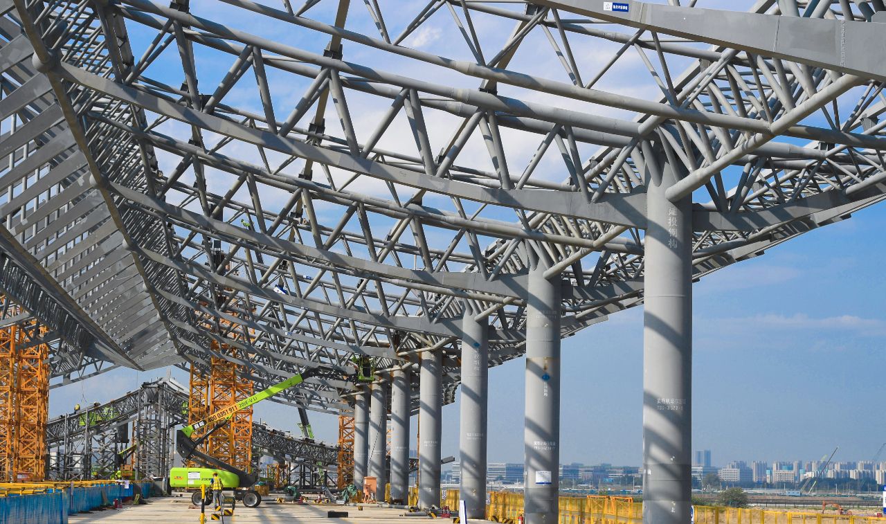 山西建投瀟河產(chǎn)業(yè)公司項目人員全力推進(jìn)太原武宿國際機(jī)場T3航站樓東西指廊項目建設(shè)