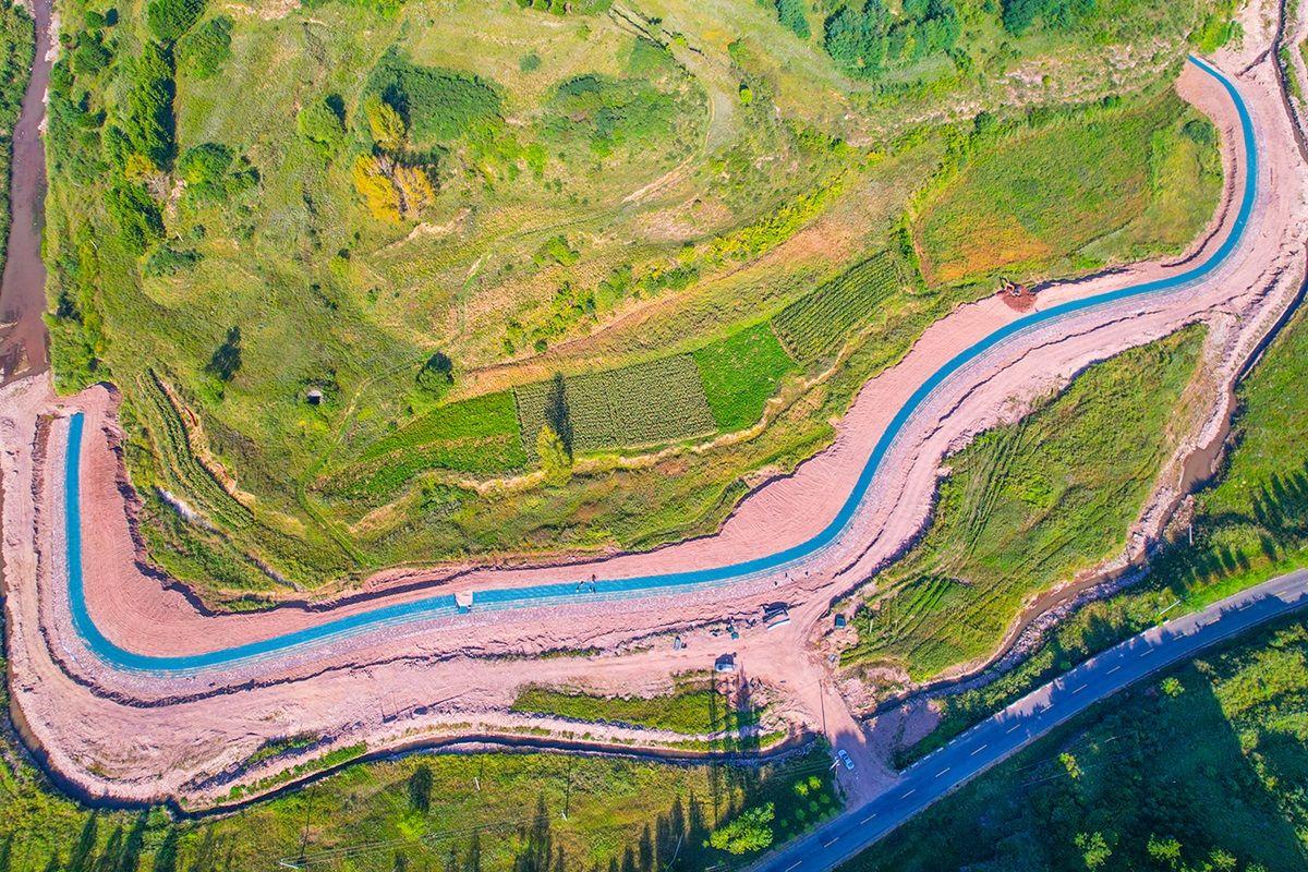 山西建投四建集團(tuán)承建的沁源縣水系連通及水美鄉(xiāng)村建設(shè)項目獲表揚(yáng)