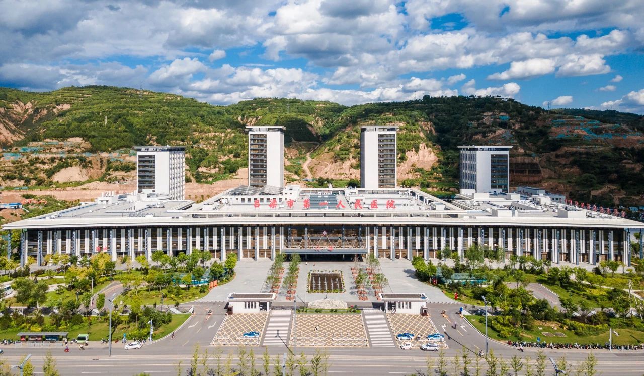 山西建投靜態(tài)交通公司呂梁醫(yī)療園區(qū)地下停車場(chǎng)運(yùn)營(yíng)項(xiàng)目：打造溫暖高效服務(wù)新名片