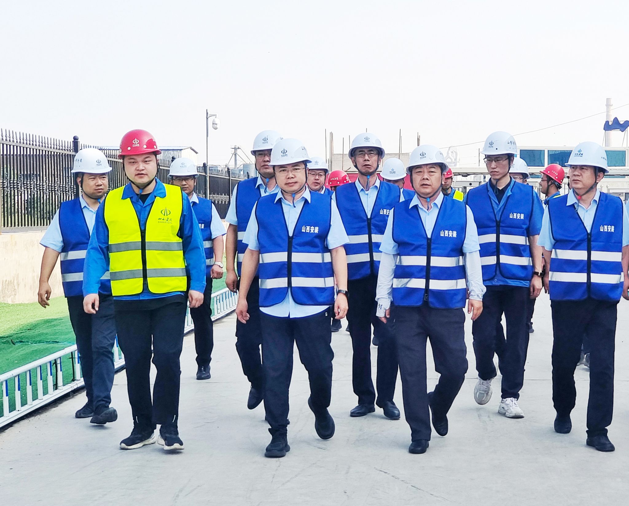 山西建投安裝集團(tuán)深入察哈爾右翼后旗熱電聯(lián)產(chǎn)項(xiàng)目開(kāi)展帶班檢查