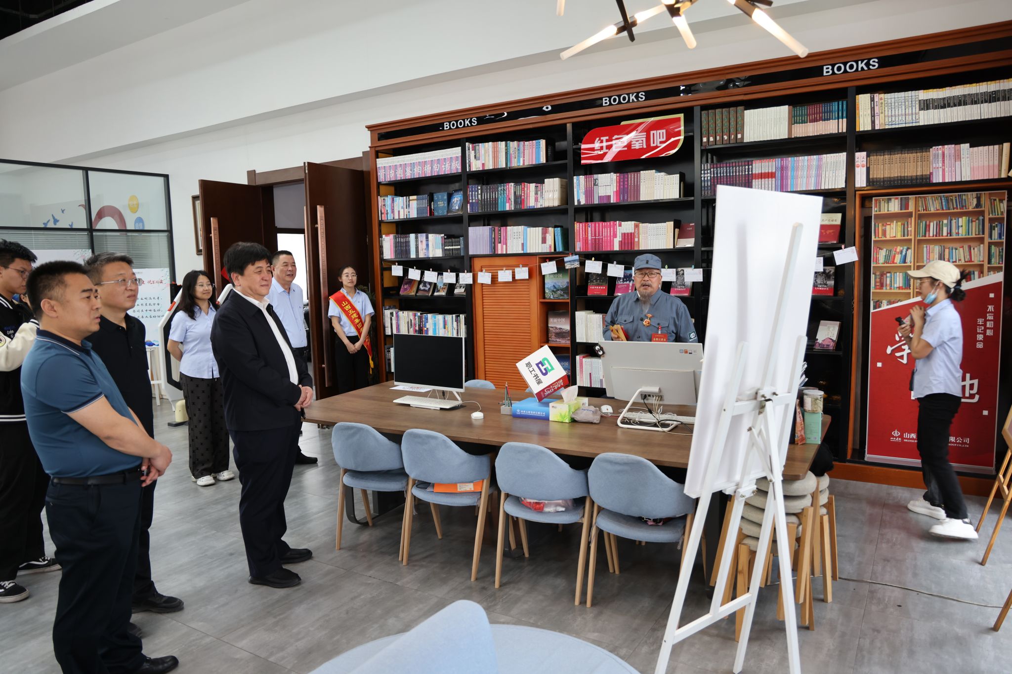 山西省工會職工書屋建設(shè)現(xiàn)場推進會走進山西建投五建集團