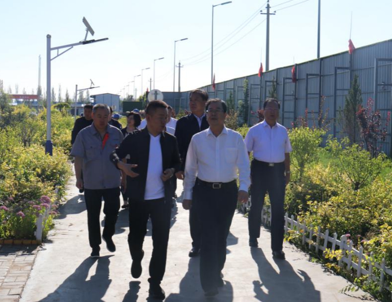 朔州市委書(shū)記在山西建投承建的朔州市一中新校區(qū)建設(shè)項(xiàng)目調(diào)研