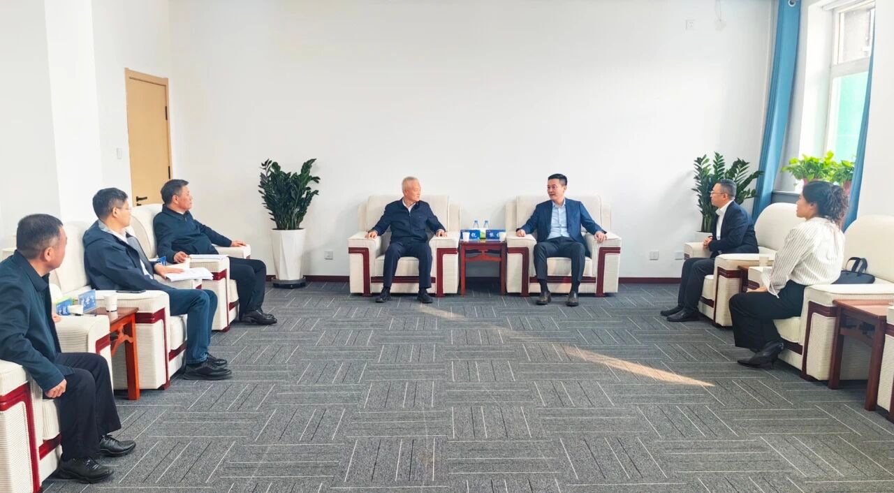 山西建投與興業(yè)銀行太原分行舉行工作會談