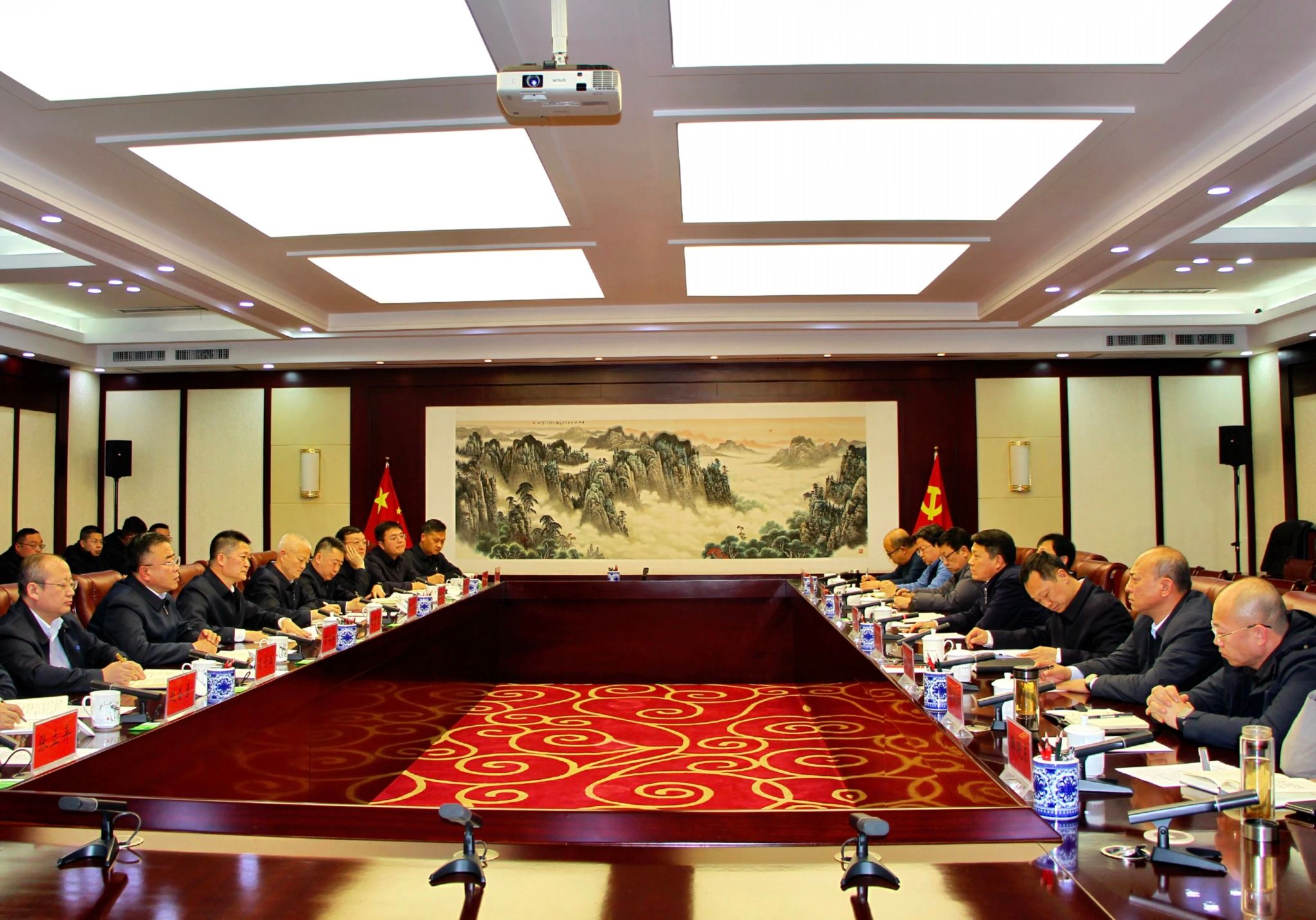 山西建投與陽泉市舉行工作會(huì)談