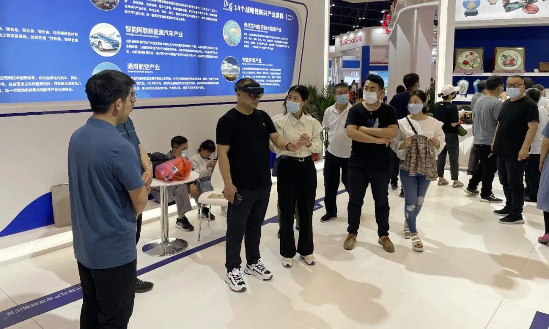 公司“MR”混合現(xiàn)實技術(shù)應(yīng)用 亮相“中博會”