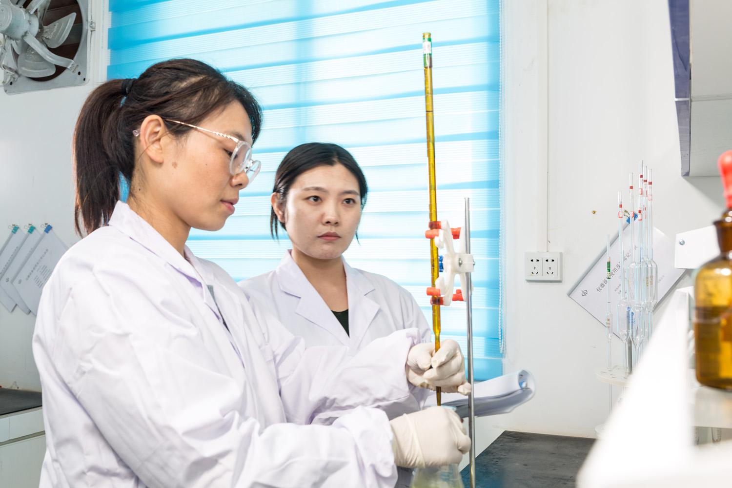 【身邊的感動(dòng)】山西建投機(jī)械化集團(tuán) 楊菲菲：用青春書(shū)寫奮斗的樂(lè)章