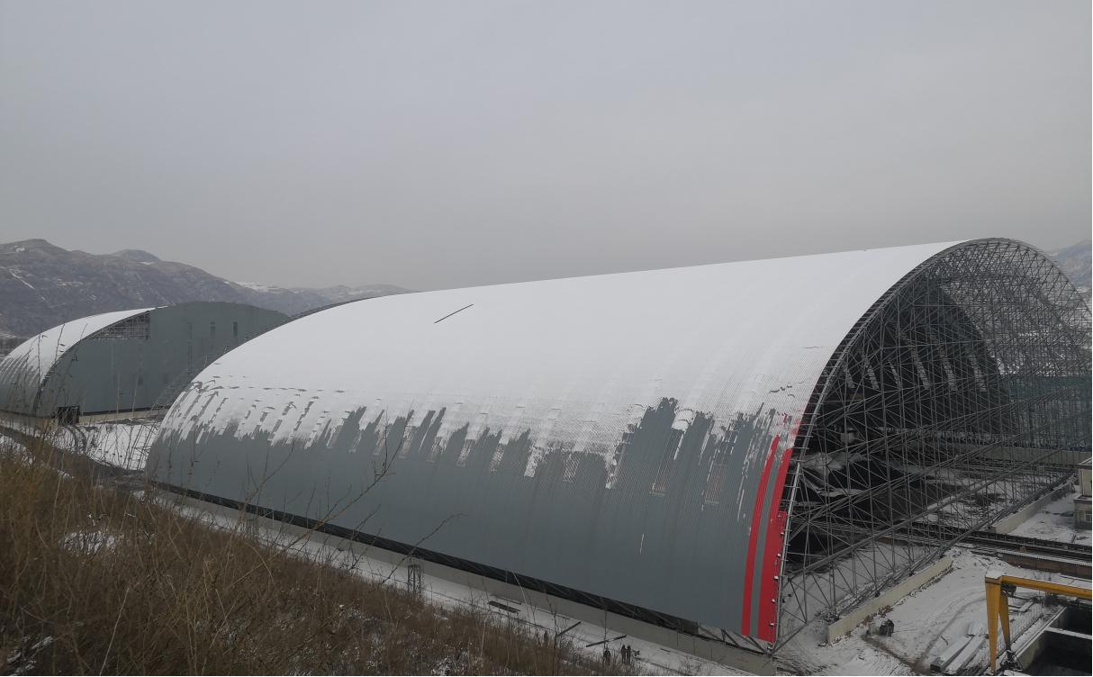 我省跨度最大的焊接球網(wǎng)架煤棚封閉工程主體結(jié)構正式完工