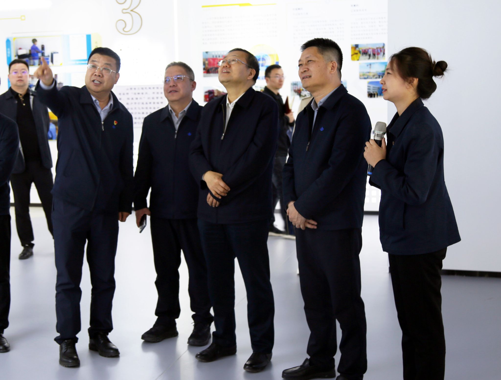 省總工會黨組書記、常務(wù)副主席梁敬華來山西建投集團(tuán)調(diào)研