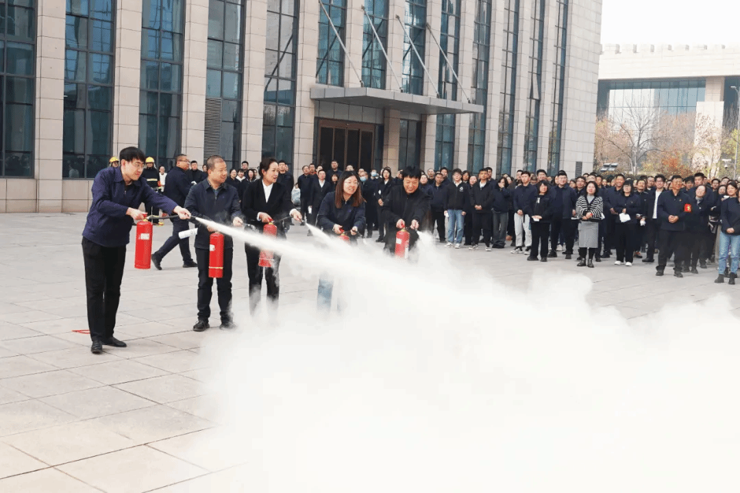 山西建投安裝集團(tuán)開展“全民消防 生命至上”主題消防演練