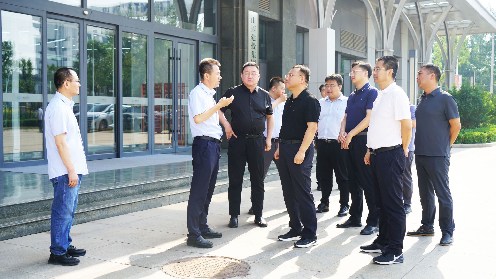 河北省保定市高碑店市委書(shū)記賈偉斌帶隊(duì)到山西建投瀟河產(chǎn)業(yè)公司參觀交流