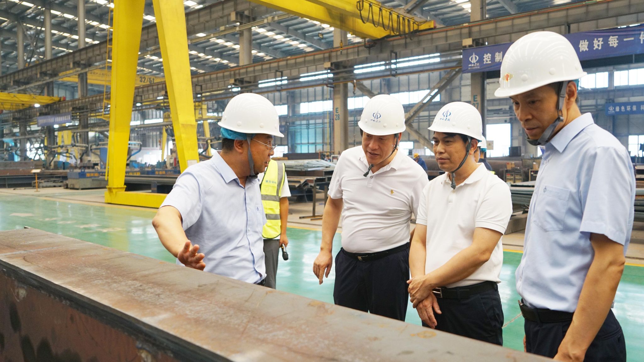 海南海鋼集團(tuán)、海南建投集團(tuán)領(lǐng)導(dǎo)一行到山西建投瀟河產(chǎn)業(yè)公司參觀調(diào)研